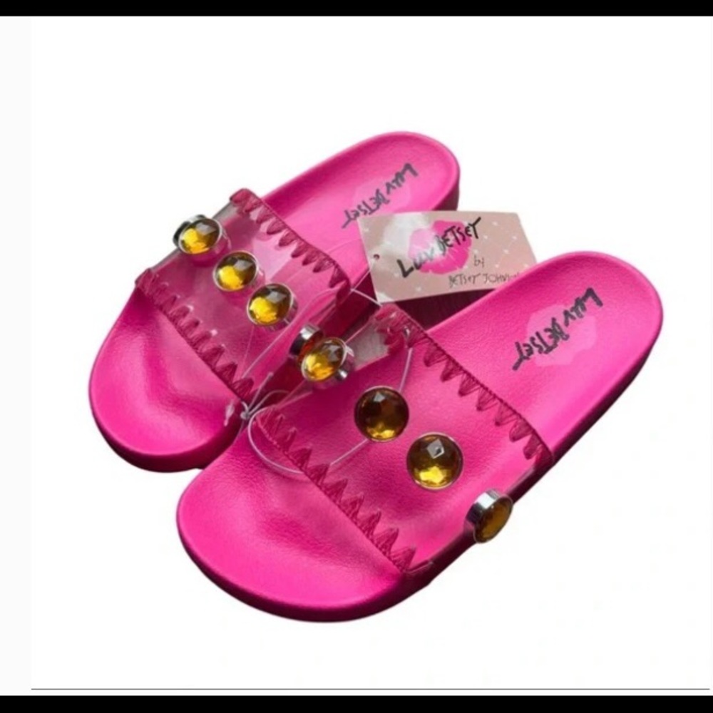 NWT Betsey Johnson hot pink sandals 6